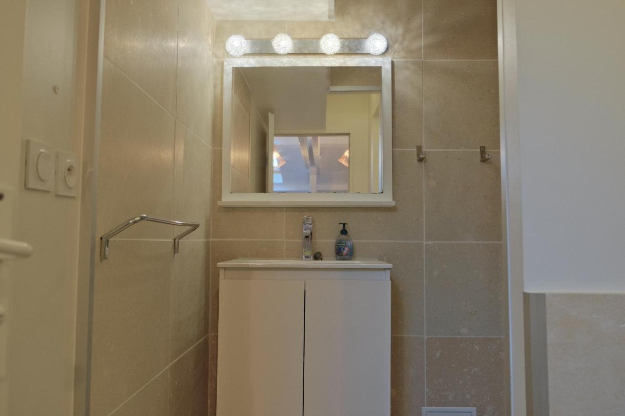 Isabelli Appartement Plein Centre Avec Place De Parking Aix-en-Provence Bagian luar foto